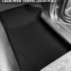 3D коврики EVA с бортами Lada Niva Travel (2020-н.в.)